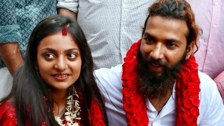 महाकुंभ की ‘वायरल गर्ल’ निकली नाबालिग! 16 साल की उम्र का खुलासा, पति पर मंडरा रहा जेल का खतरा