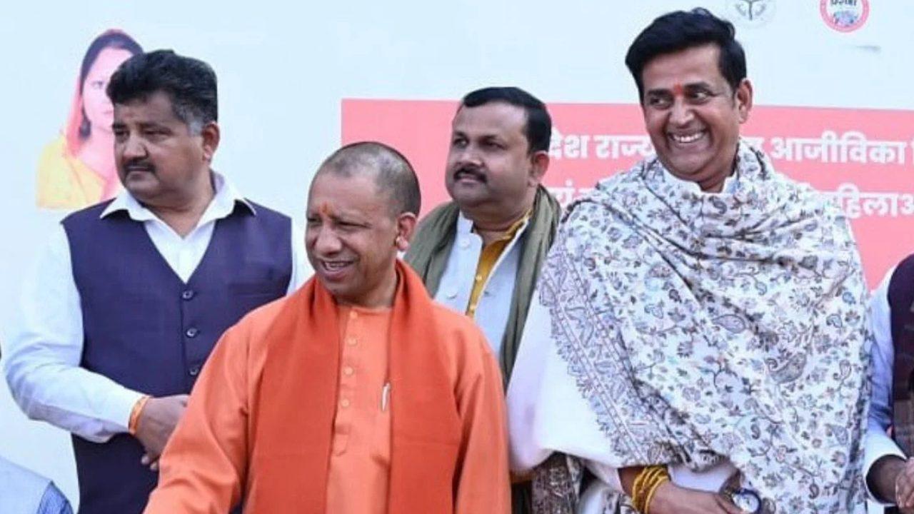 “मैं तो चाहता हूं कि सीएम योगी मुझे छेड़ें..” गोरखपुर बीजेपी सांसद रवि किशन ने मुख्यमंत्री को लेकर क्यों कही ऐसी बात? जानें पूरा मामला