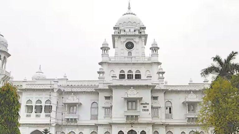 लखनऊ के KGMU परिसर में अवैध मजारों पर अब होगा एक्शन, प्रशासन ने 15 दिन में हटाने का अल्टीमेटम दिया, विरोध पर होगी कड़ी कार्रवाई