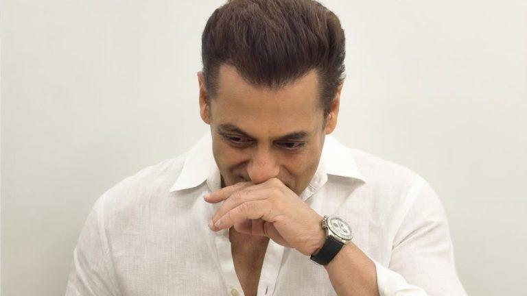 अपने सुख पर प्यार लुटाते नजर आए Salman Khan, एक्टर के लुक ने जीता फैंस का दिल