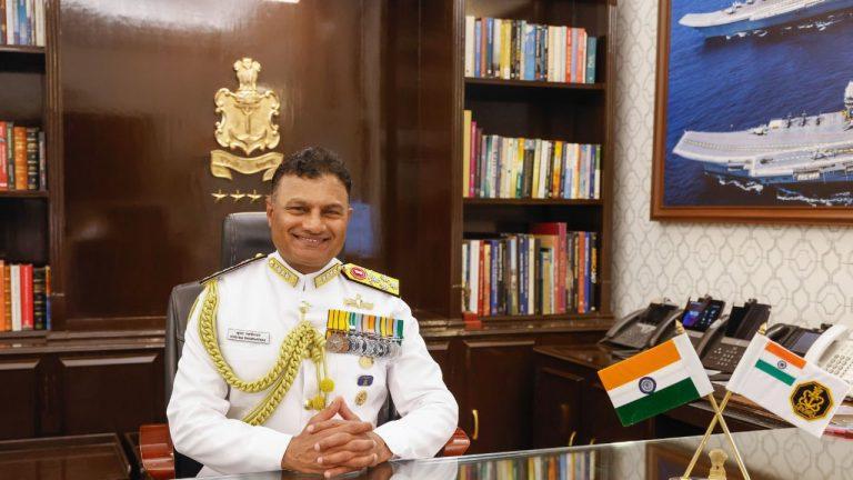 भारतीय नौसेना को मिला नया नेतृत्व, एडमिरल कृष्णा स्वामीनाथन बने 27वें नौसेना प्रमुख, संभाला कार्यभार