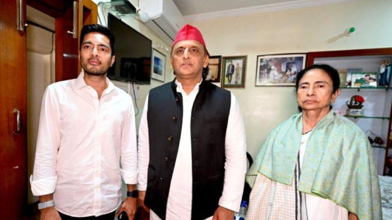 “भाजपा की आंखों में दीदी खटकती हैं क्योंकि..” ममता बनर्जी से मुलाकात के बाद ​बोले अखिलेश यादव, चुनाव प्रक्रिया पर भी उठाए सवाल