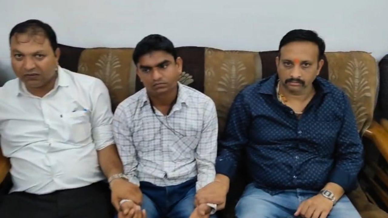 शासकीय कॉलेज के सहायक प्राध्यापक को लोकायुक्त पुलिस ने रंगे हाथ पकड़ा, पोस्टिंग कराने के बदले मांगी 4 लाख रुपये रिश्वत
