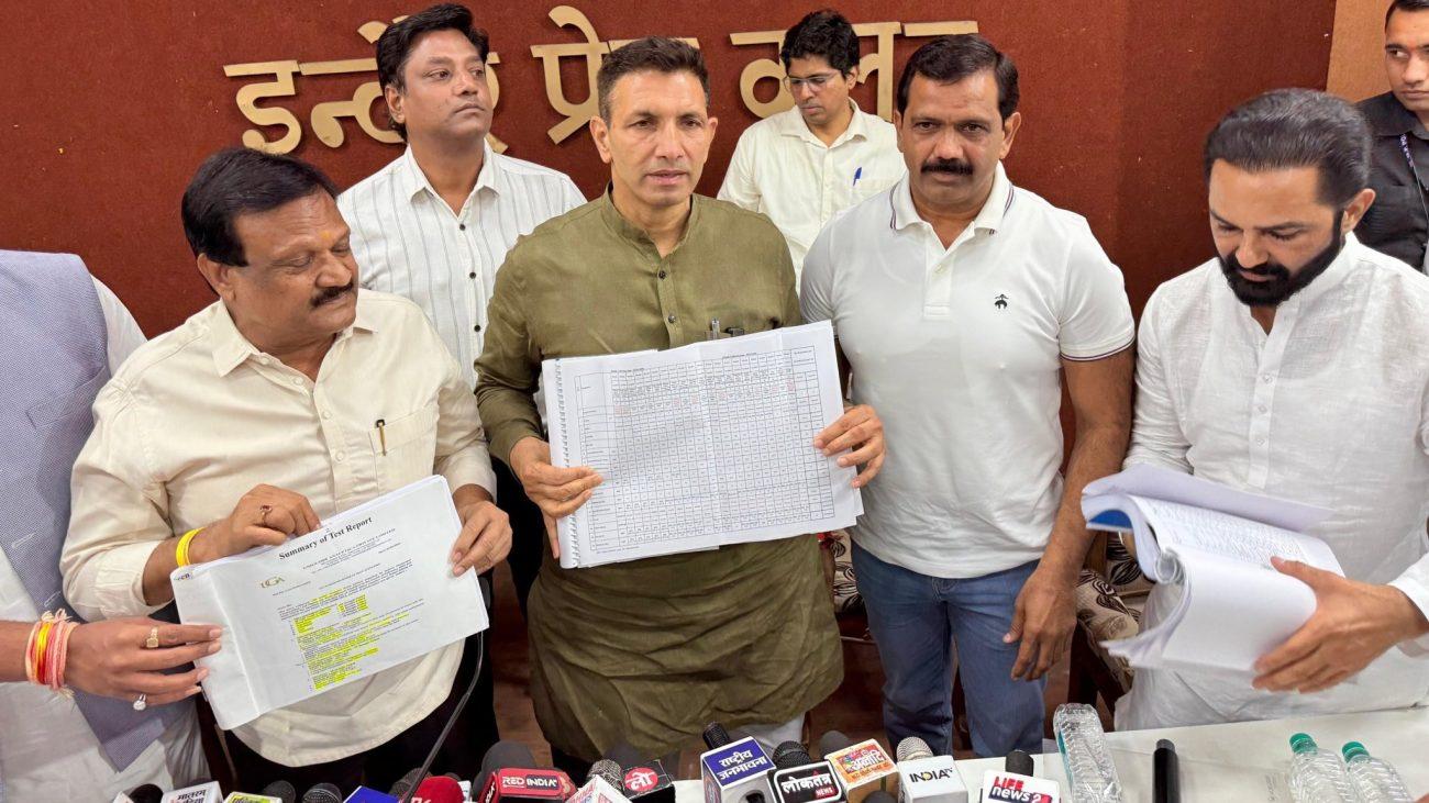 इंदौर का 90% जल दूषित: जीतू पटवारी का आरोप, कहा “ट्रिपल इंजन की सरकार जनता को पिला रही जहरीला पानी”