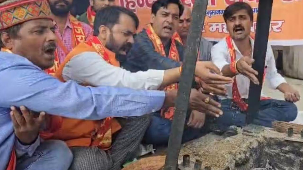 पश्चिम बंगाल में भाजपा की जीत के लिए गोरखपुर में हुआ यज्ञ-हवन, मां काली से की विशेष प्रार्थना
