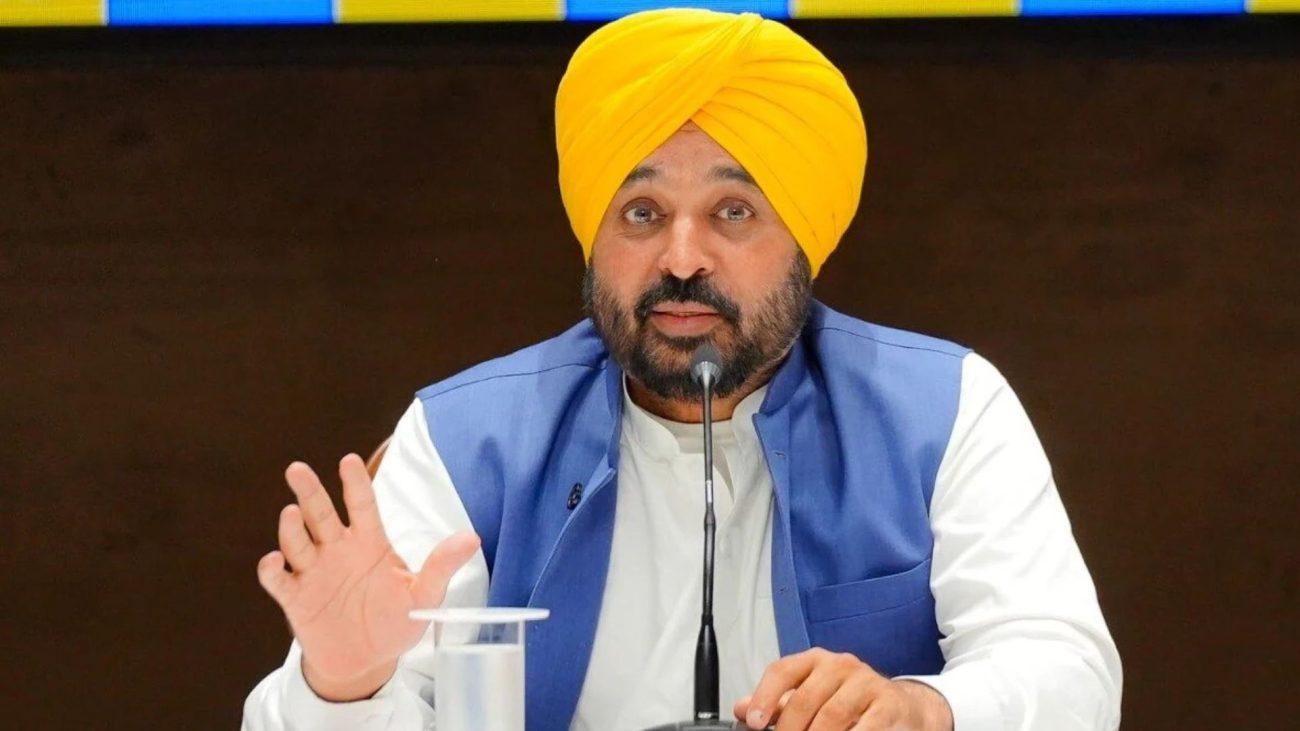 पंजाब CM भगवंत मान ने राघव चड्ढा और BJP पर कसा तंज, कहा – “चाय और समोसे का मेल हो गया है”