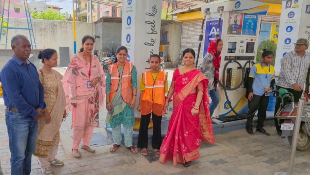 ग्वालियर शक्ति दीदी अभियान: कलेक्टर ने आज 6 महिलाओं को बनाया “शक्ति दीदी”, अब तक 118 महिलाएं हुईं आत्मनिर्भर