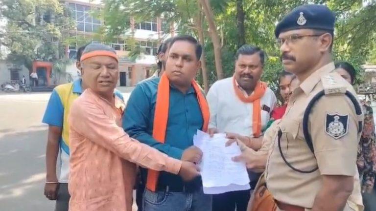 “मुस्लिम धर्म कबूल करो या इलाका छोड़ो..” जबलपुर में हिंदू महिला ने पड़ोसियों पर लगाया ‘लैंड जिहाद’ का आरोप, पुलिस में शिकायत दर्ज