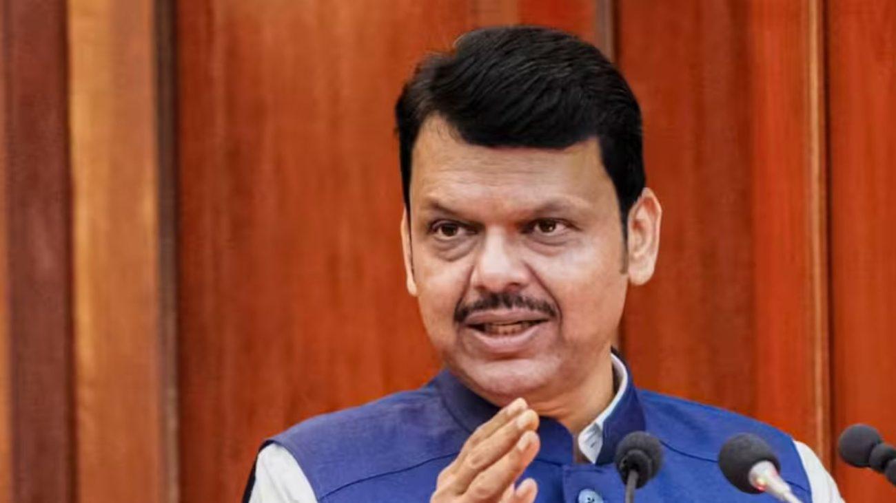 महाराष्ट्र के किसानों के लिए खुशखबरी, CM फडणवीस ने किया कर्जमाफी का ऐलान, पढ़ें खबर