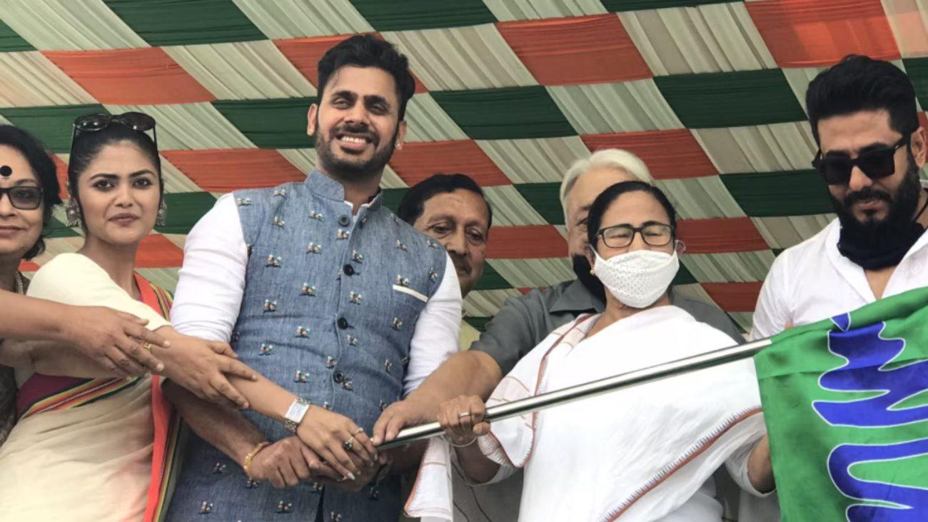 मनोज तिवारी का ममता बनर्जी पर बड़ा हमला, TMC में टिकट के लिए 5 करोड़ की मांग का लगाया गंभीर आरोप