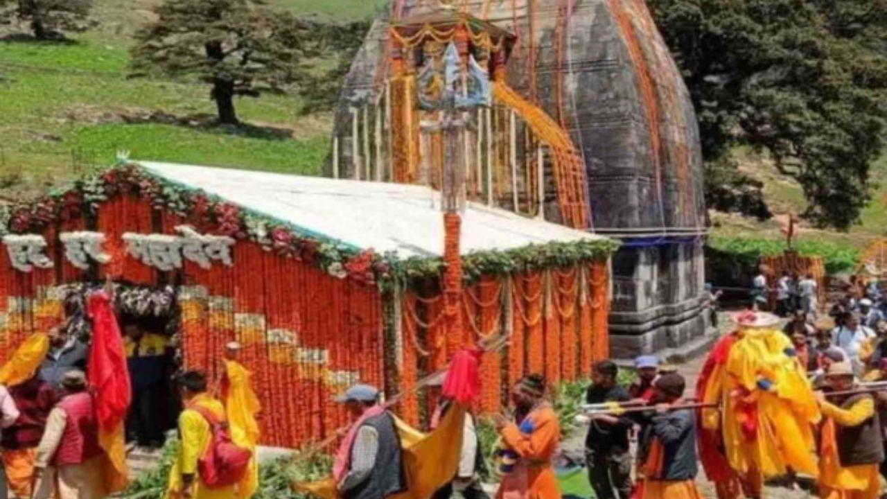 “हर-हर महादेव” के जयकारों से गूंजी केदारघाटी, खुले बाबा मदमहेश्वर धाम के कपाट