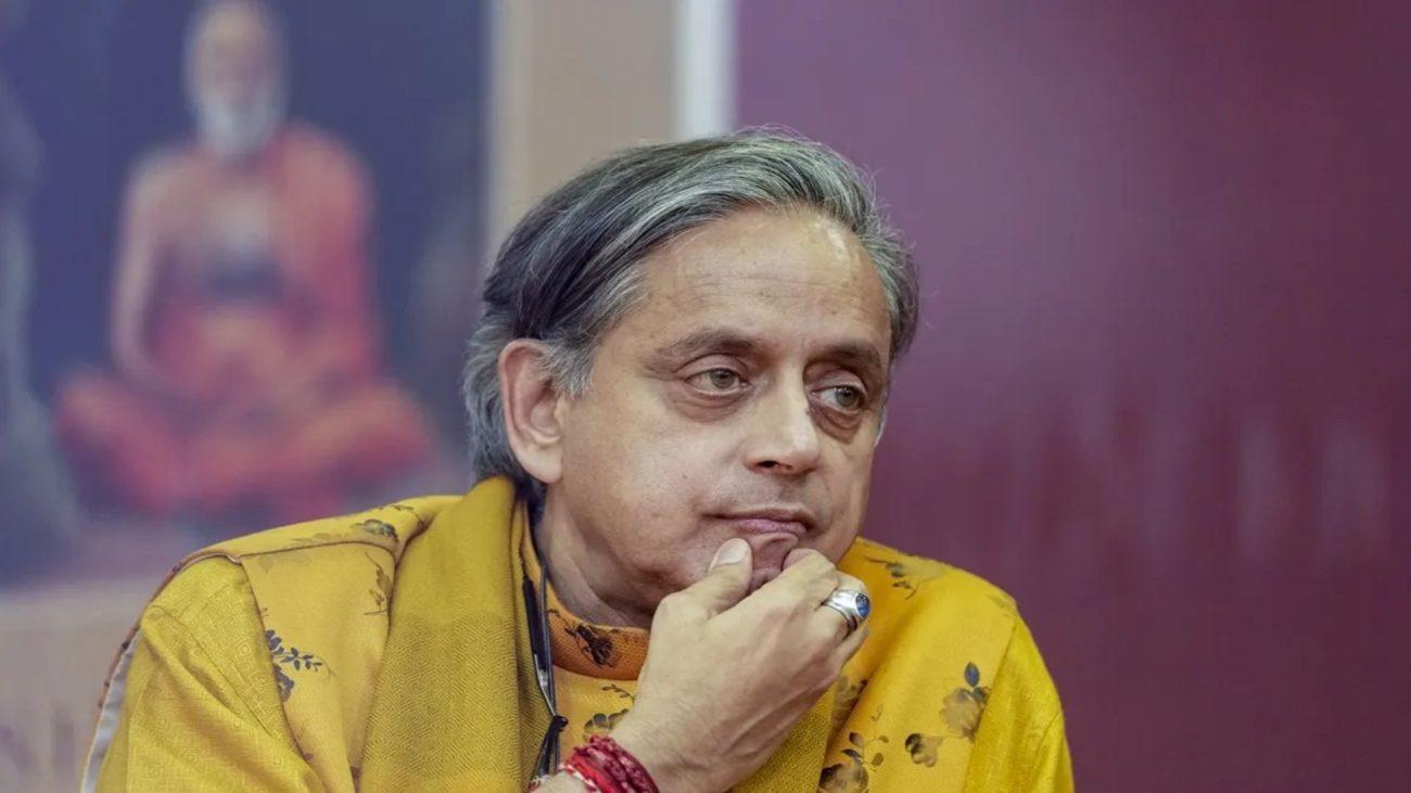 वीडी सतीशन के सीएम चुने जाने पर शशि थरूर ने की सराहना, कहा – ‘वर्षों की समर्पित सेवा को अब स्वीकृति मिली’