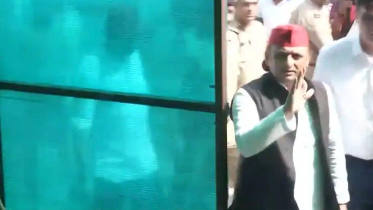 छोटे भाई प्रतीक यादव के निधन पर बोले अखिलेश यादव, कहा – ‘कुछ दिन पहले ही स्वास्थ्य का ध्यान रखने की सलाह दी थी’