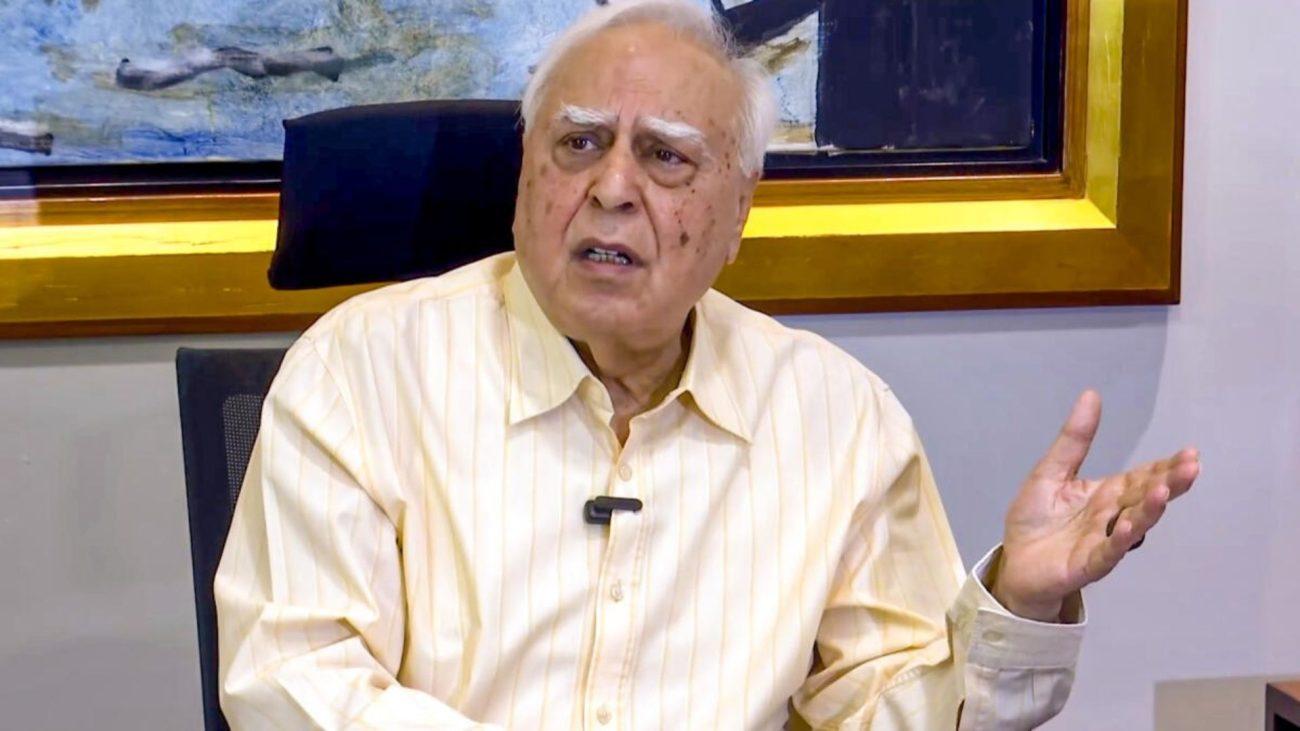 पीएम के काफिले की कटौती पर कपिल सिब्बल का बड़ा बयान, कहा – ‘पहले भी उन गाड़ियों की जरूरत नहीं थी’