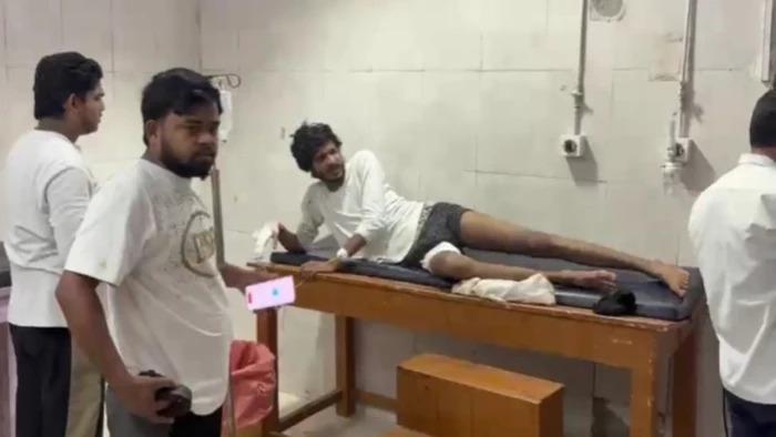 स्कूटी से जा रहे छात्रों पर ताबड़तोड़ फायरिंग, लगी गोली, ग्वालियर रेफर, बयान के आधार पर पुलिस ने मामले को बताया संदिग्ध