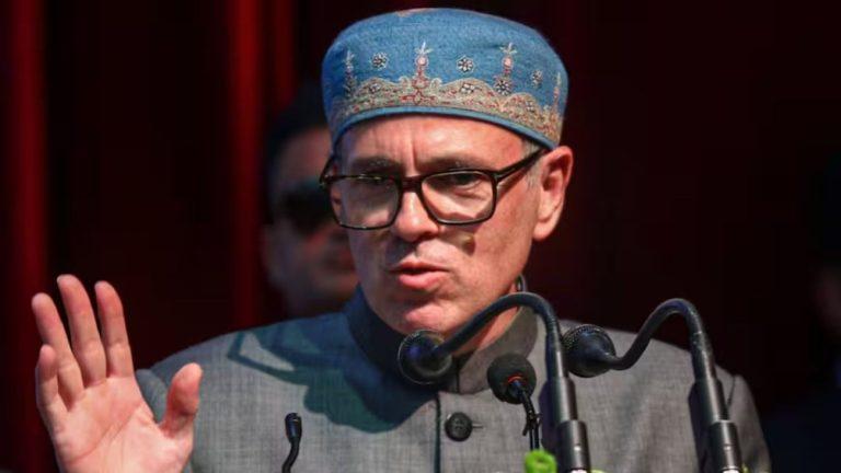 क्या होने वाला है जम्मू कश्मीर में सियासी बदलाव? CM उमर अब्दुल्ला के बयान ने बढ़ाई हलचल!