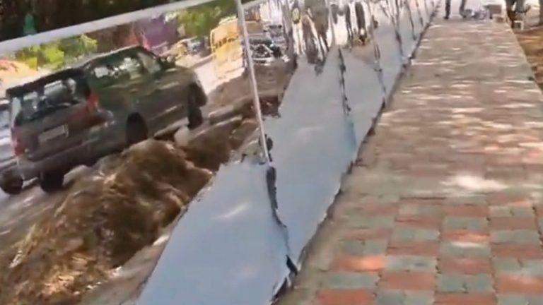 यहां पेशाब करना मना है: मैसूर में अनूठा प्रयोग, चमकदार ‘मिरर वॉल’ के आगे खुद की परछाई देख ठिठकने लगे लोग