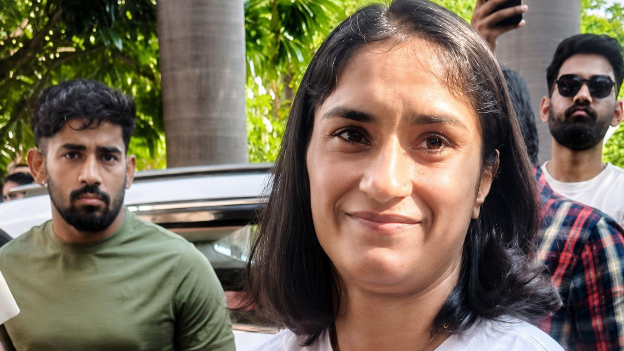 Asian Games ट्रायल पर विनेश फोगाट को कोर्ट से राहत नहीं, WFI को भी मिला नोटिस