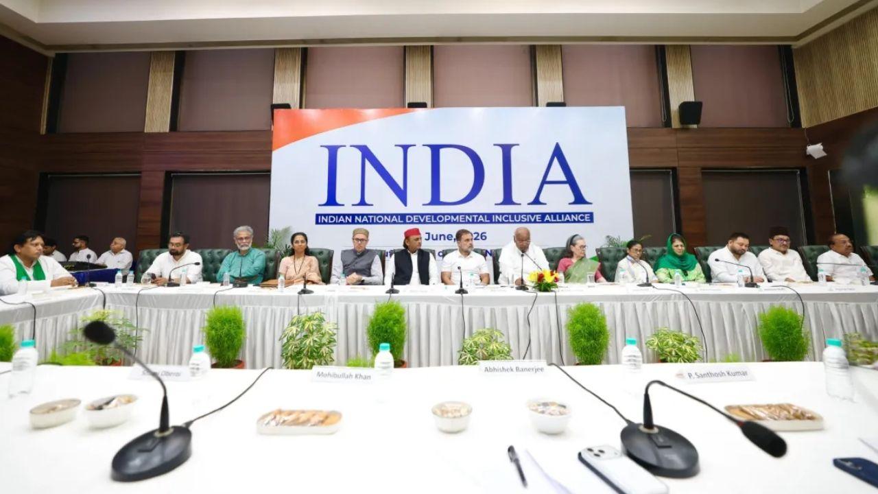 INDIA गठबंधन की बैठक में 5 मुद्दों पर बनी सहमति, शिक्षा मंत्री धर्मेंद्र प्रधान के इस्तीफे की मांग, पढ़ें खबर