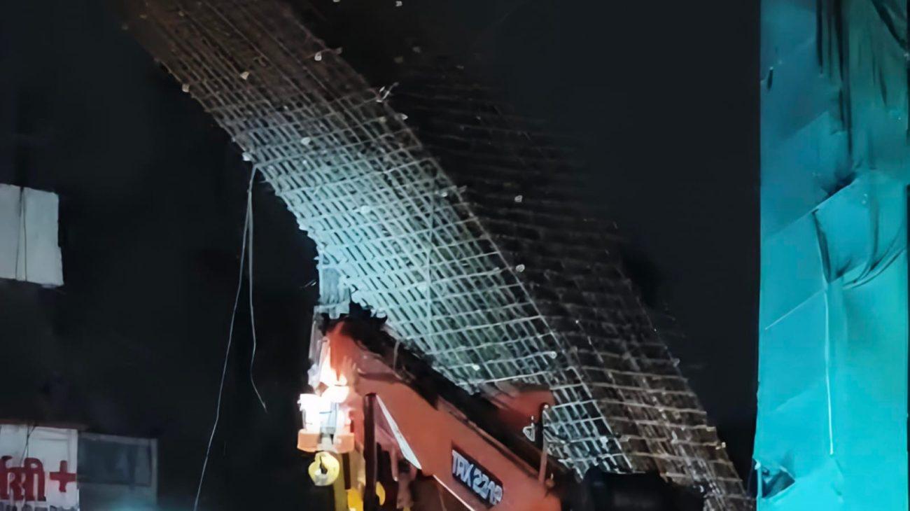 Bhopal News: मेट्रो निर्माण कार्य के दौरान हादसा, पिलर गिरने से 11KV की बिजली लाइन क्षतिग्रस्त, देर रात करोंद इलाके की घटना