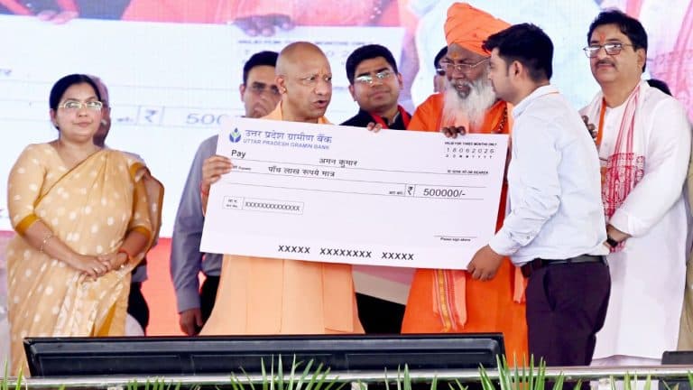 योगी का विपक्ष पर हमला, बोले- प्रदेश को माफिया राज में तब्दील करने वाले उपदेश दे रहे, नया यूपी इन्हें स्वीकार करने को तैयार नहीं