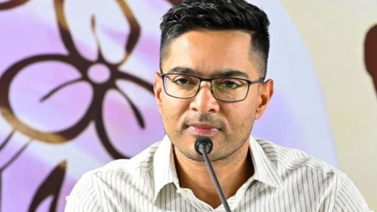 TMC सांसद अभिषेक बनर्जी को हाई कोर्ट से बड़ी राहत, गिरफ्तारी पर रोक बरकरार, जानें पूरा मामला