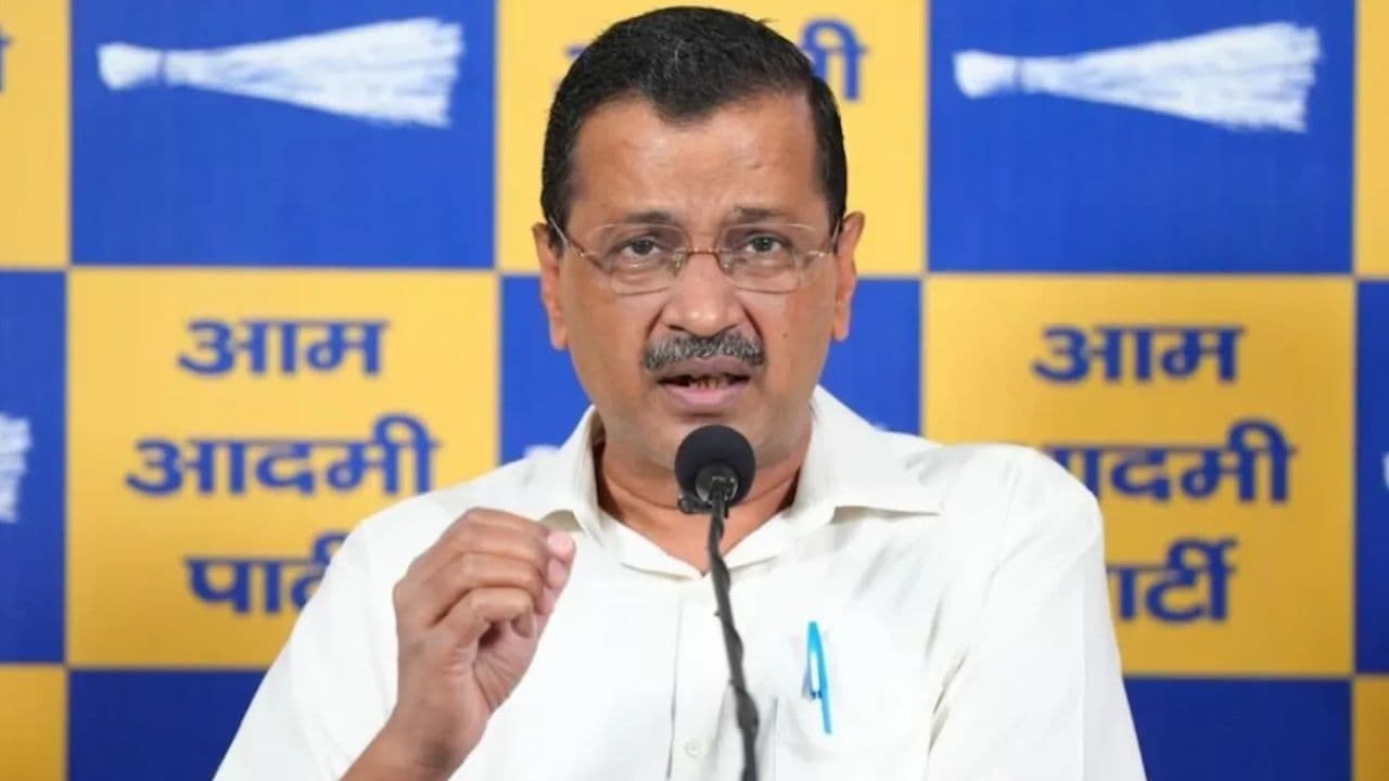 राम मंदिर चढ़ावा चोरी मामले में अ​रविंद केजरीवाल ने केंद्र सरकार पर की सवालों की बौछार, पूछा- चंपत राय को अब तक हटाया क्यों नहीं गया?
