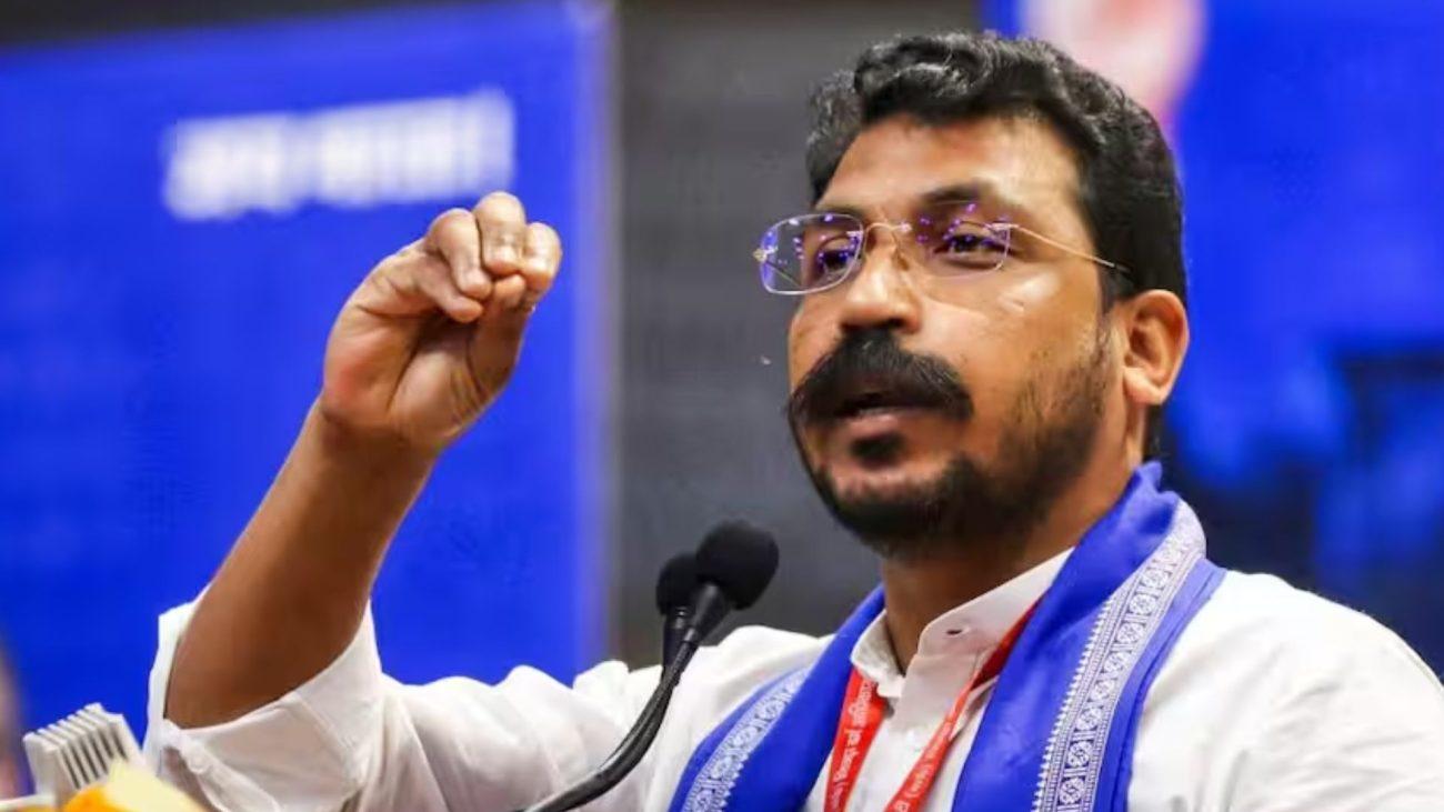 उत्तर प्रदेश विधानसभा चुनाव 2027 को लेकर चंद्रशेखर आजाद की पार्टी का बड़ा एलान, सभी सीटों पर अकेले लड़ने की तैयारी