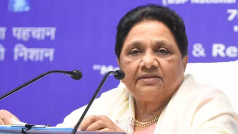 सीएम योगी के 54वें जन्मदिन पर मायावती ने दी शुभकामनाएं, समर्थकों ने अलग अंदाज में मनाया जश्न