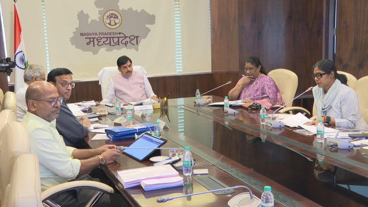 सीएम डॉ. मोहन यादव ने की महिला एवं बाल विकास विभाग के कार्यों की समीक्षा, योजनाओं में जनभागीदारी और जवाबदेही पर जोर, दिए सख्त निर्देश
