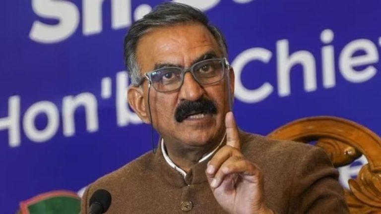 हिमाचल CM सुक्खू के पंचायत प्रतिनिधियों पर दिए बयान से मचा बवाल, विपक्ष ने संविधान का अपमान बताया