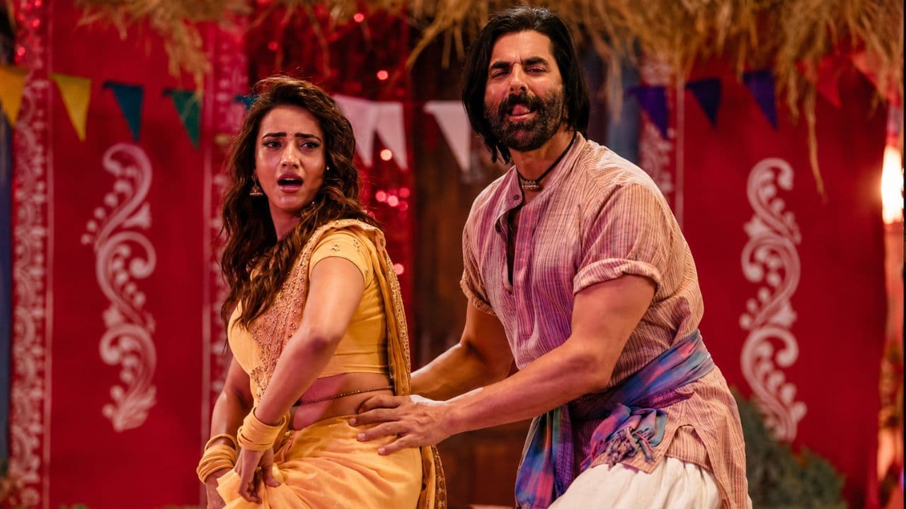 अक्षरा सिंह का बॉलीवुड डेब्यू: अक्षय कुमार संग पहली फिल्म ‘वेलकम टू द जंगल’, बोलीं- लगा जैसे जिंदगी लिखी जा रही हो