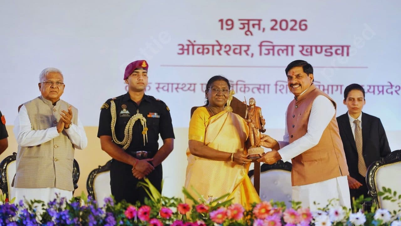 विश्व सिकल सेल दिवस: राष्ट्रपति द्रौपदी मुर्मू ने मध्यप्रदेश के प्रयासों को सराहा, सीएम डॉ. मोहन यादव बोले “मिशन को जनआंदोलन का रूप दिया”