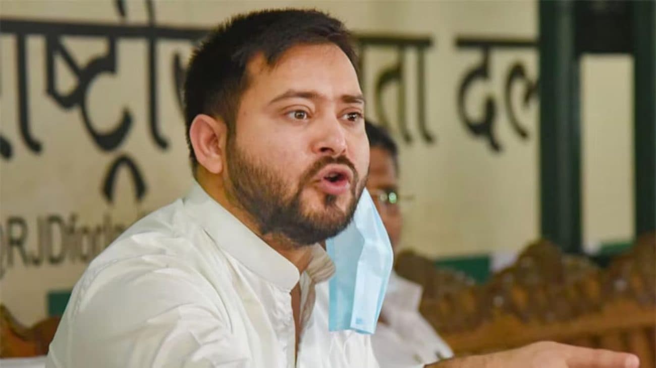 भरत तिवारी एनकाउंटर पर तेजस्वी यादव ने बिहार पुलिस पर उठाए गंभीर सवाल, कहा – ‘जाति देखकर फर्जी एनकाउंटर करती है पुलिस’