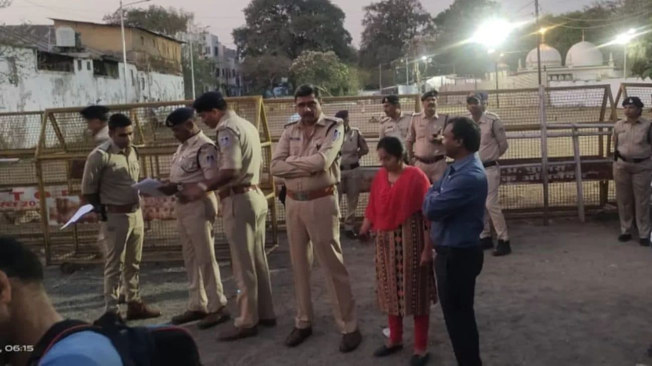 धार भोजशाला में आज जुमे की नमाज पर सस्पेंस, सुप्रीम कोर्ट के आदेश की कॉपी के इंतजार में प्रशासन