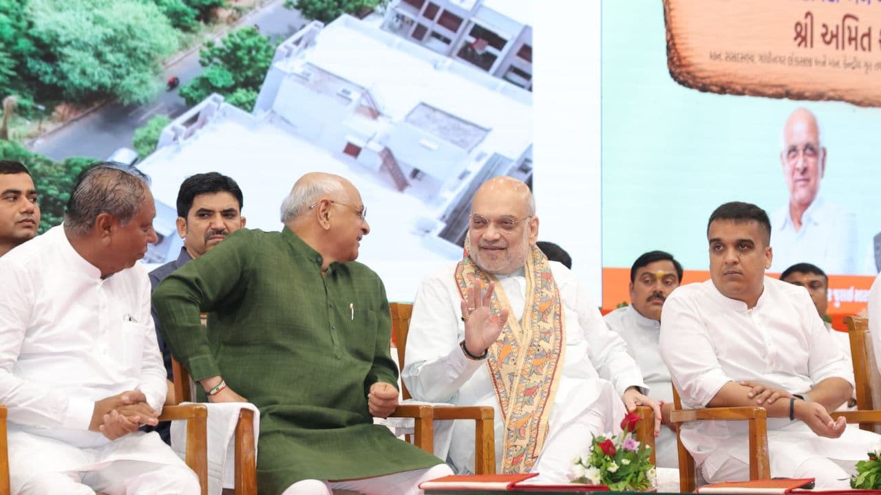 अमित शाह ने अहमदाबाद को दी 405 करोड़ की सौगात, वृक्षारोपण अभियान का शुभारंभ, जनता से की ये 2 अपील