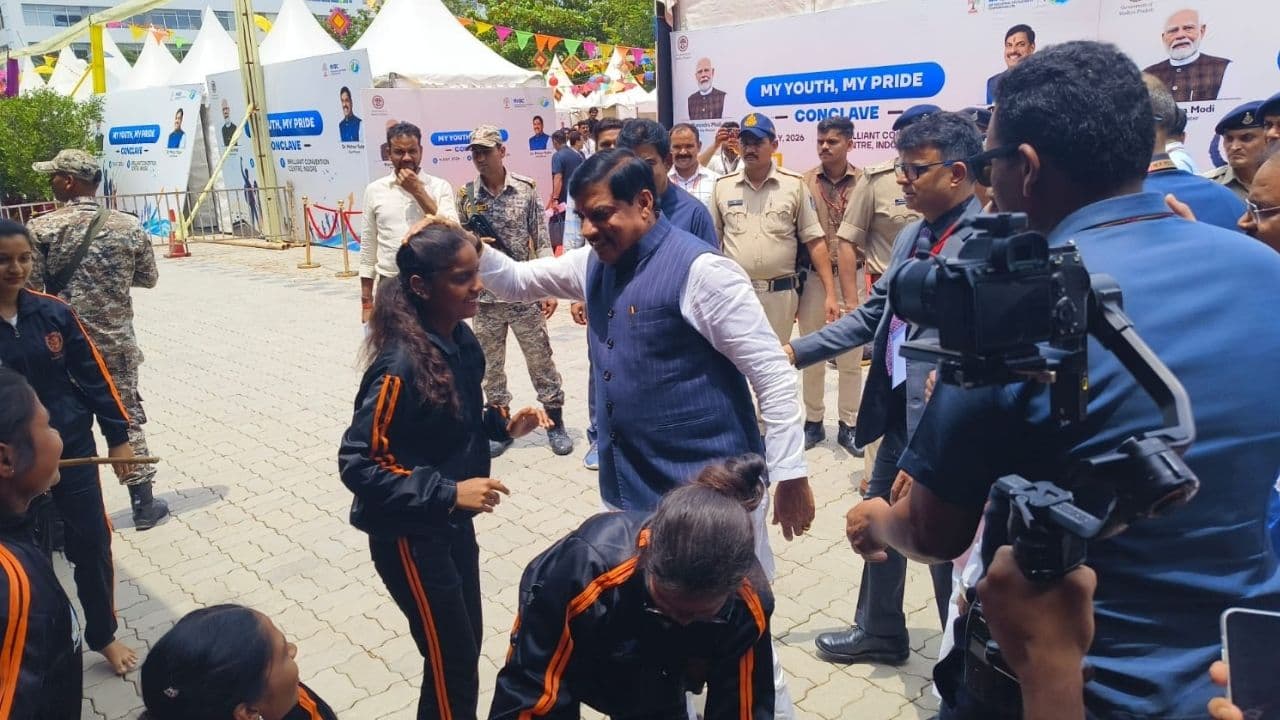 CM मोहन यादव ने किया पर्यटन सखियों से संवाद, कार्यों को सराहा, कहा- वर्ष 2027 युवाओं को समर्पित