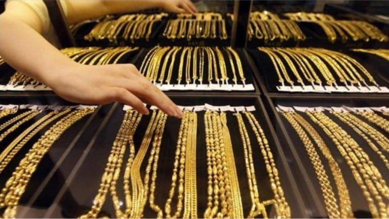 Gold Silver Prices Today: Yellow Metal Hovers Near ₹1.35 Lakh, Silver Touches ₹1.96 Lakh Amid Wedding Season Demand
