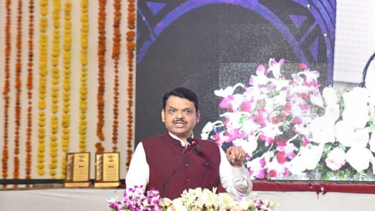 पिक उत्पादन वाढीसाठी कृषी विद्यापीठांनी कृत्रिम बुद्धिमत्ता वापराचे मॉडेल निर्माण करावे – मुख्यमंत्री देवेंद्र फडणवीस
