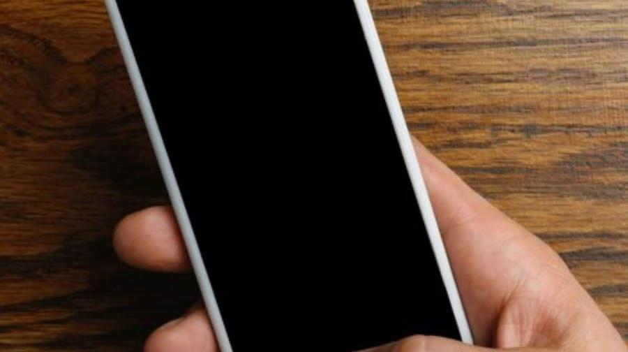 फिंगरप्रिंट, फेस अनलॉक की पासकोड; तुमच्या स्मार्टफोनला सर्वात मजबूत सुरक्षा कोण देतो? जाणून घ्या