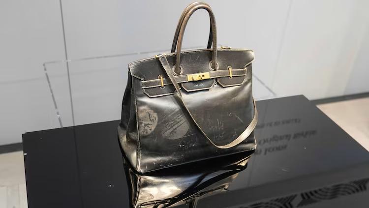 हँड बॅगवर लागली 86 कोटींची बोली, फक्त 10मिनिटांत संपला ओजी बिर्किन बॅगचा लिलाव