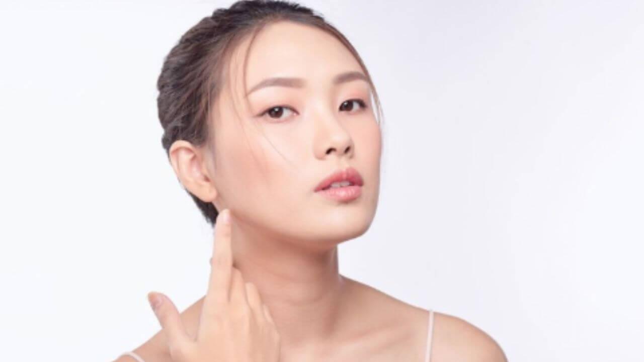 कोरियन ग्लास स्किन कशी मिळवायची? ‘या’ आहेत सोप्या टिप्स