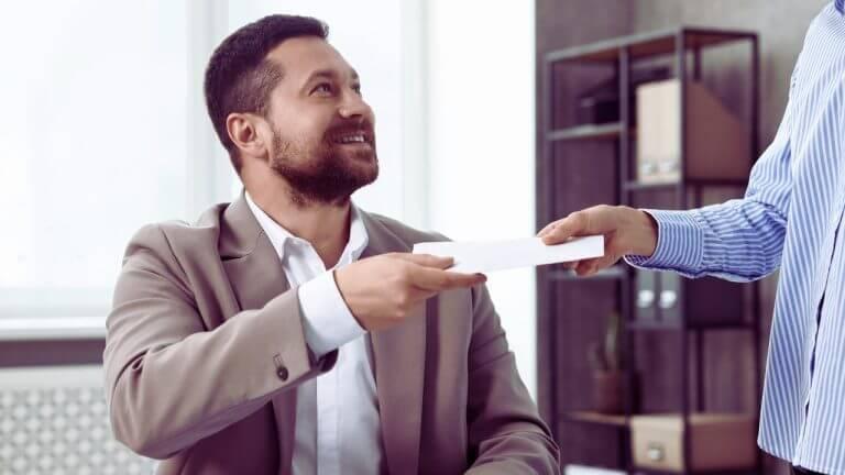 महिन्याला पगार झाला की लगेच संपतो, काय कराल? 50-30-20 चा फॉर्म्युला वापरणार का?