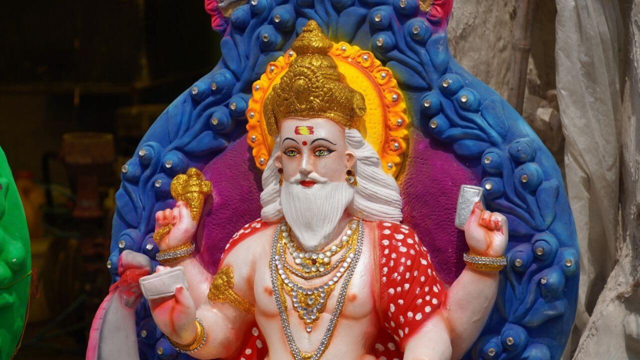 Vishwakarma Puja 2025 : व्यवसायात बक्कळ फायदा हवाय? विश्वकर्मा पूजेवेळी करा हे उपाय