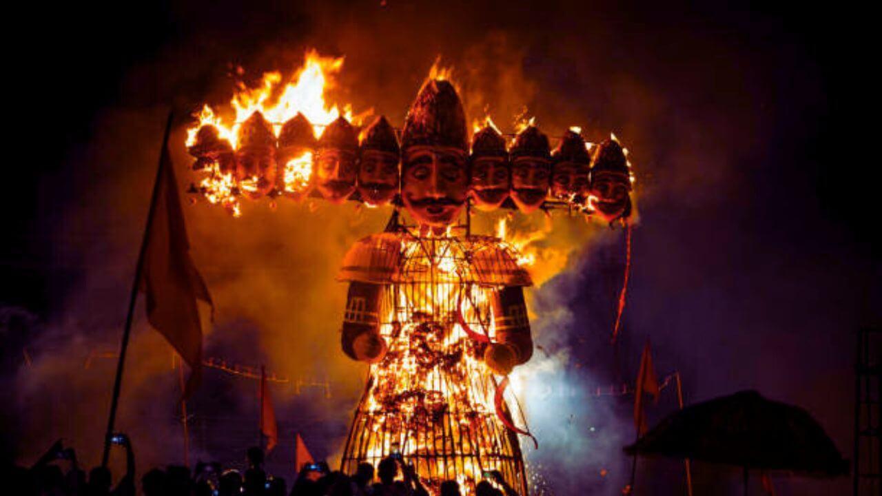 Ravan Dahan : रावण दहनाच्या राखेचा असा करा वापर; वाईट नजरेपासून होईल सुटका