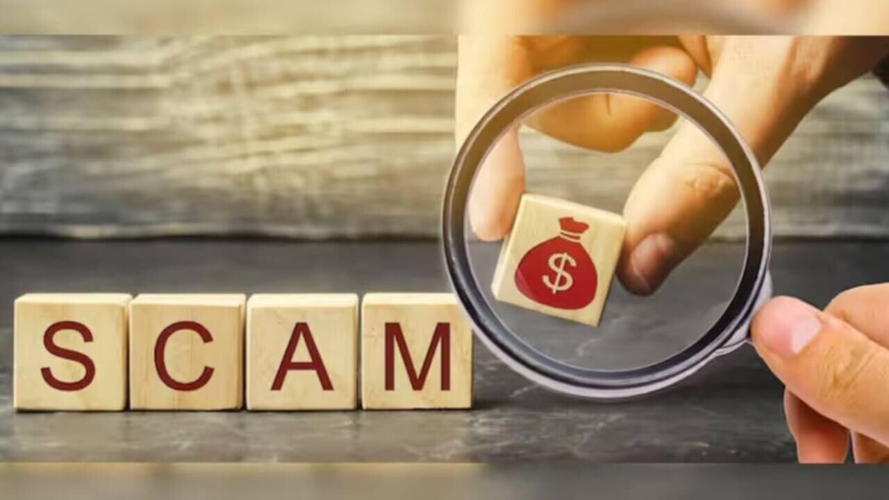 परदेशात नोकरीचे आमिष दाखवत तरूणांची लाखोंची फसवणूक; मुंबईत 8 जणांना अटक