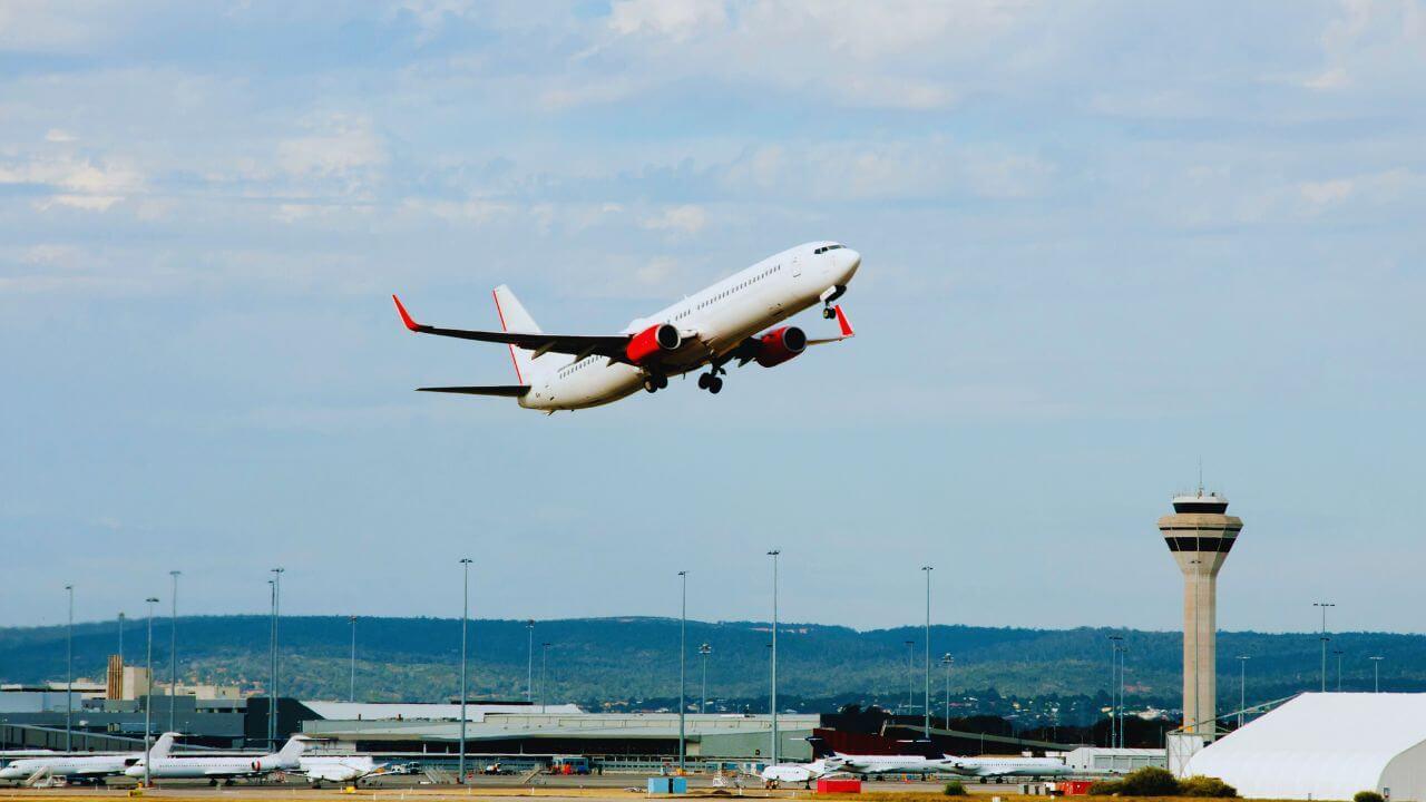 Navi Mumbai Airport: नवी मुंबईतील आंतरराष्ट्रीय विमानतळ उद्यापासून प्रवाशांच्या सेवेत