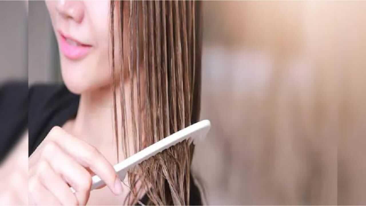 Vastu Shastra : सूर्यास्तानंतर केस का विंचरु नये? काय सांगत शास्त्र जाणून घ्या…