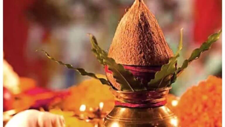 Vastu Shastra : तांब्याच्या कलशाला का बांधला जातो धागा? काय आहे यामागील कारण…