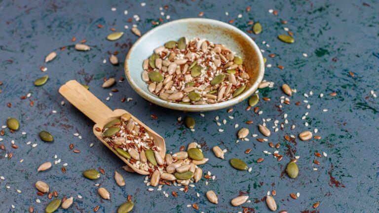 फॅटी लिव्हरची समस्या दूर करतात ‘या’ ४ प्रकारच्या बिया, दररोज करा सेवन